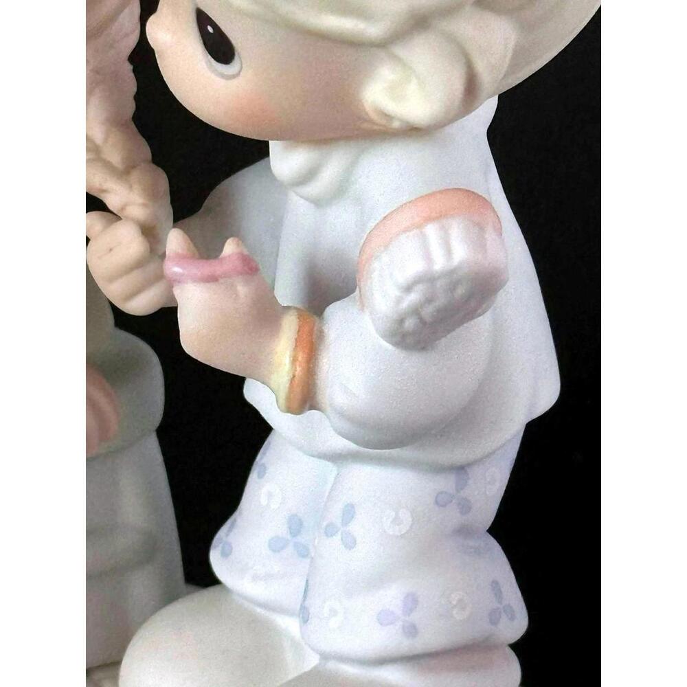 Precious Moments Adorable Collectible Figurine of Two Girls 🕊️🌸 - Picture 5 of 6